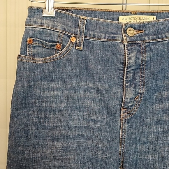 LEVI'S  Size Womens 10S Perfectly Slimming 512 Bootcut Jeans Rigid Denim - Picture 3 of 14